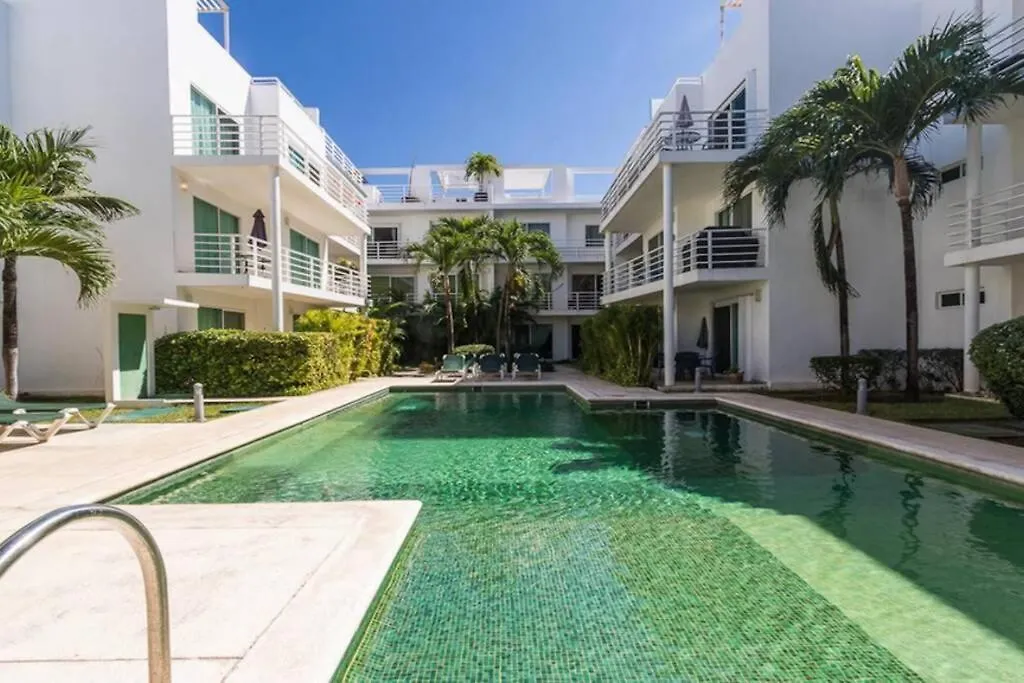 Poolside Tranquil Apartment In Playa Del Carmen 0*,  Mexico