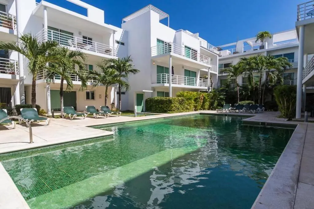 Poolside Tranquil Apartment In Playa Del Carmen Mexico