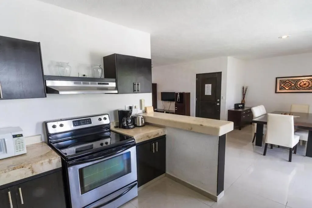 Poolside Tranquil Apartment In Playa Del Carmen 0*,