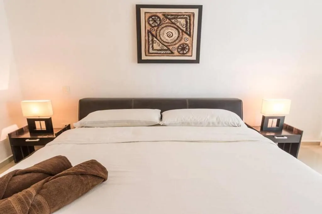 Poolside Tranquil Apartment In Playa Del Carmen